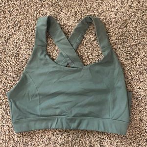 Women’s glyder sports bra. Matches leggings